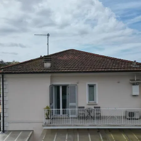 La Brise 招待所 马里纳-迪-皮特拉桑塔