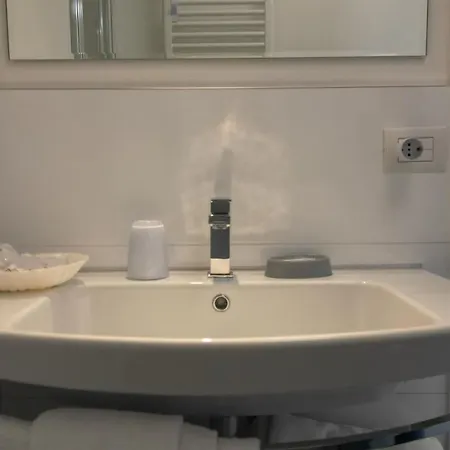 La Brise 招待所 马里纳-迪-皮特拉桑塔