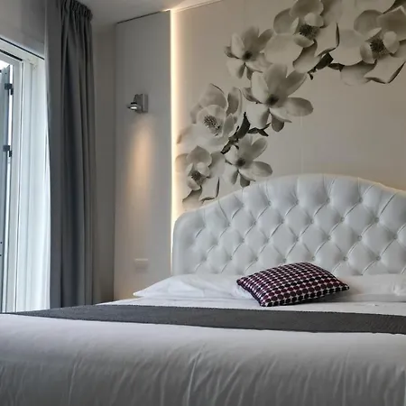 La Brise 马里纳-迪-皮特拉桑塔